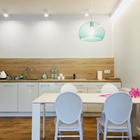 Piper Zajezdnia White Apartman Poznań Kültér fotó