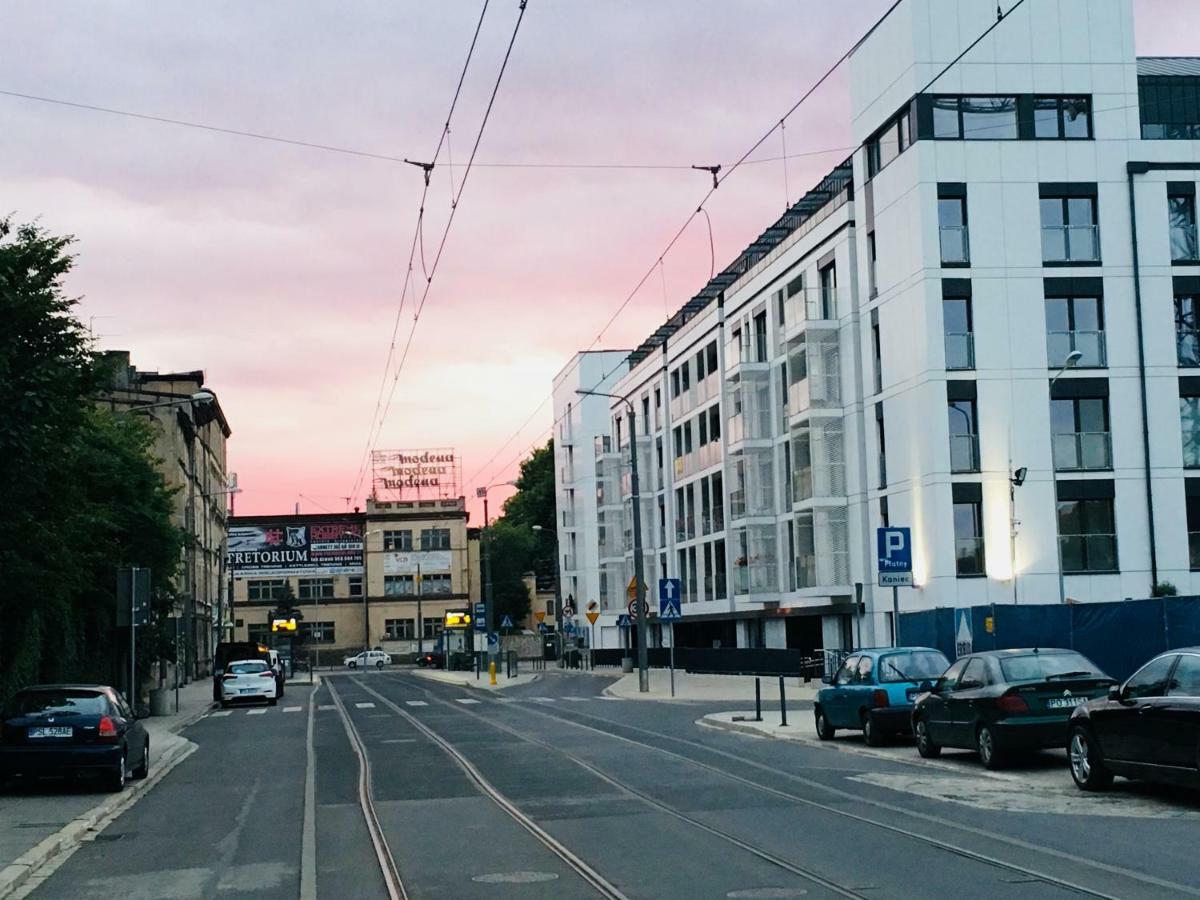 Piper Zajezdnia White Apartman Poznań Kültér fotó