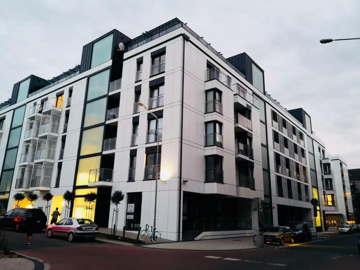 Piper Zajezdnia White Apartman Poznań Kültér fotó